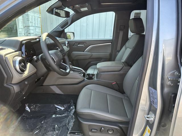 Photo of 2025 Sterling Gray Metallic Chevrolet Colorado