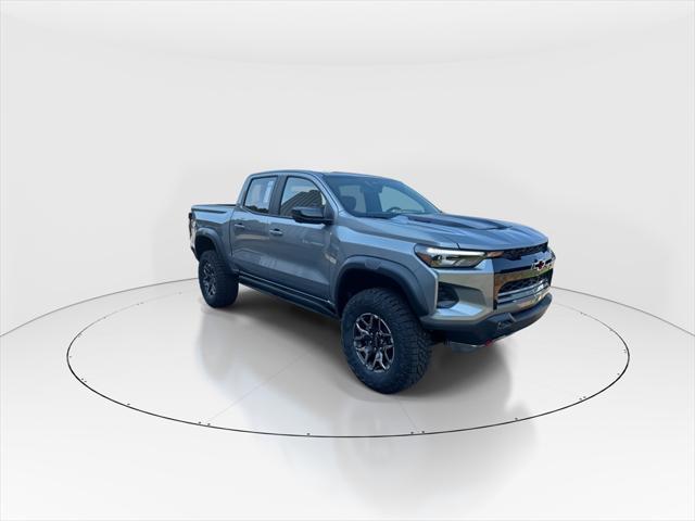 Photo of 2025 Sterling Gray Metallic Chevrolet Colorado