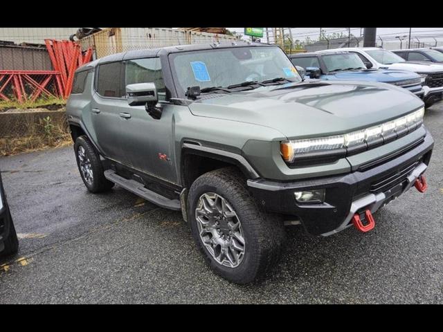 Photo of 2024 Moonshot Green Matte GMC HUMMER EV SUV