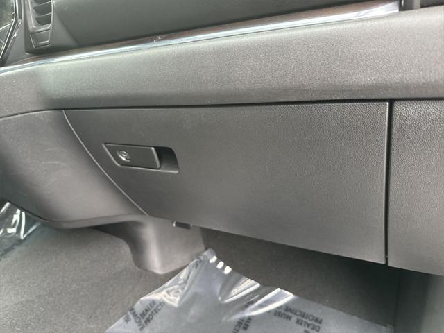 Photo of 2024 Onyx Black GMC Sierra 1500