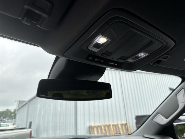Photo of 2024 Onyx Black GMC Sierra 1500