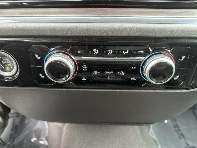 Photo of 2024 Onyx Black GMC Sierra 1500