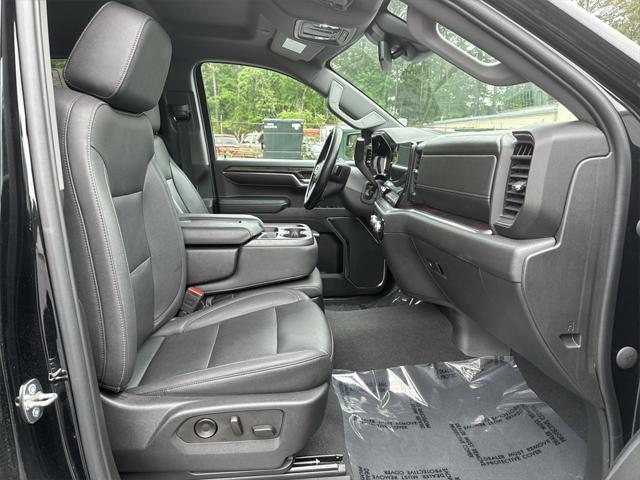 Photo of 2024 Onyx Black GMC Sierra 1500