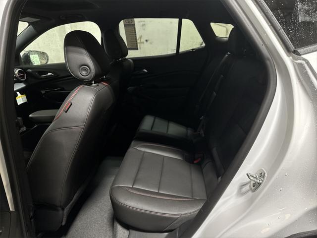Photo of 2025 Summit White Chevrolet Trax