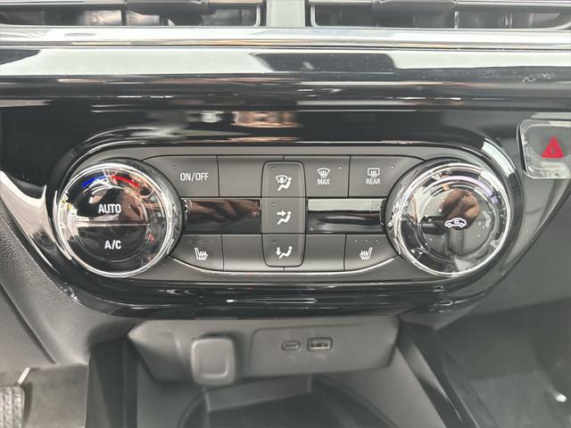 Photo of 2025 Summit White Chevrolet Trax