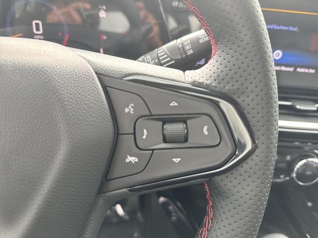 Photo of 2025 Summit White Chevrolet Trax