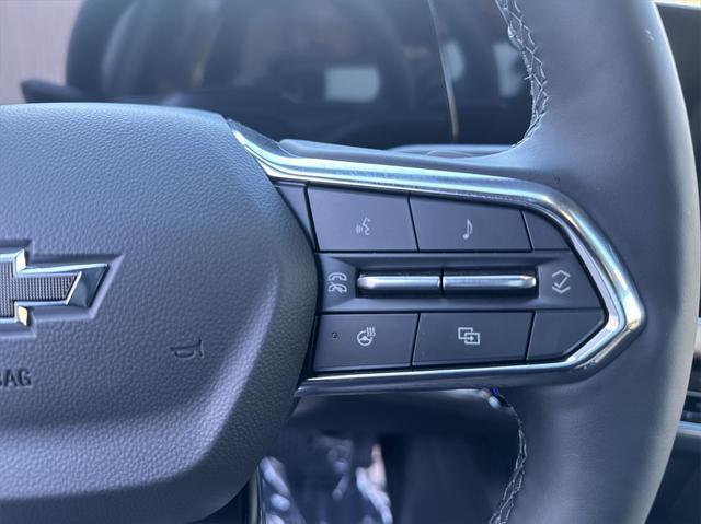 Photo of 2025 Mosaic Black Metallic Chevrolet Equinox