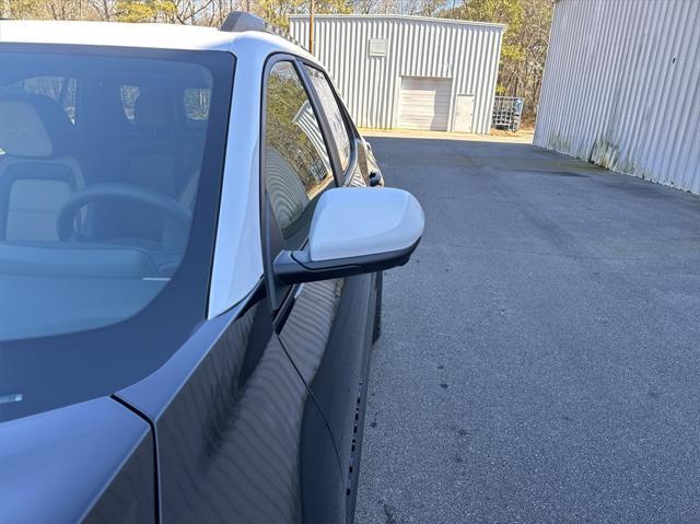 Photo of 2025 Mosaic Black Metallic Chevrolet Equinox