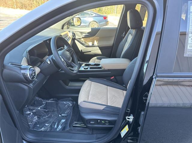 Photo of 2025 Mosaic Black Metallic Chevrolet Equinox