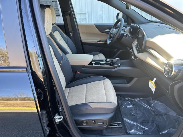 Photo of 2025 Mosaic Black Metallic Chevrolet Equinox