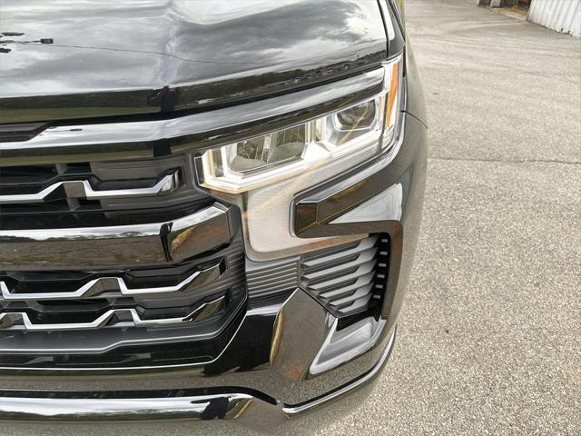 Photo of 2025 Black Chevrolet Silverado 1500