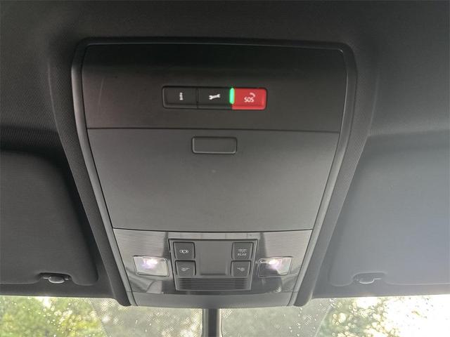 Photo of 2022 Platinum Gray Metallic Volkswagen Atlas Cross Sport