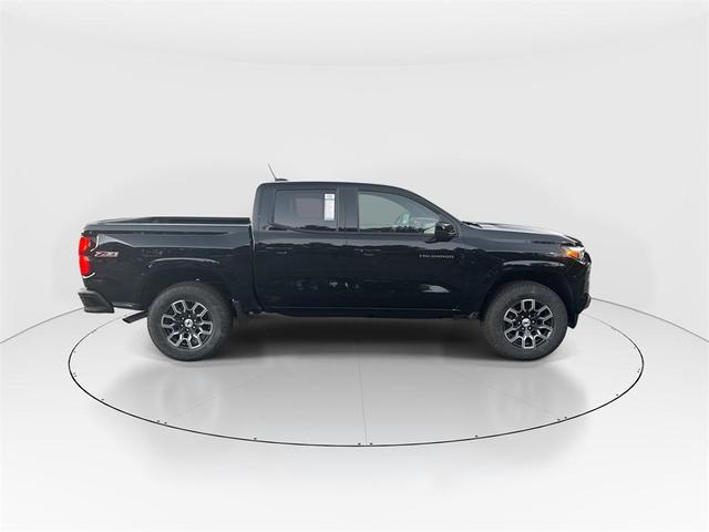 Photo of 2025 Black Chevrolet Colorado