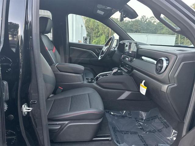 Photo of 2025 Black Chevrolet Colorado