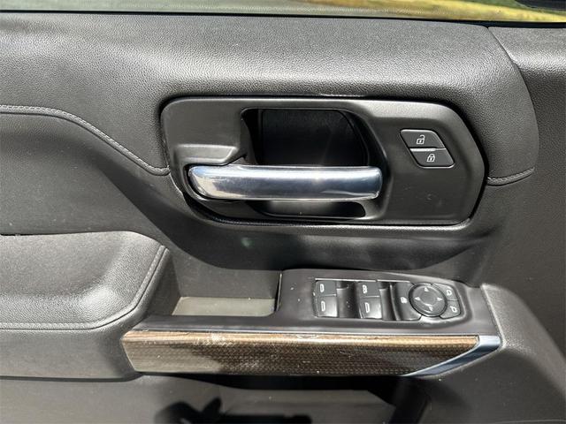Photo of 2021 Summit White Chevrolet Silverado 1500