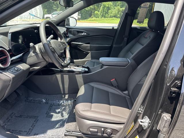 Photo of 2025 Mosaic Black Metallic Chevrolet Trax