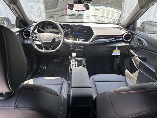 Photo of 2025 Mosaic Black Metallic Chevrolet Trax