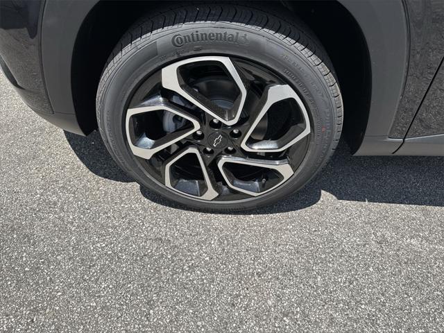 Photo of 2025 Mosaic Black Metallic Chevrolet Trax