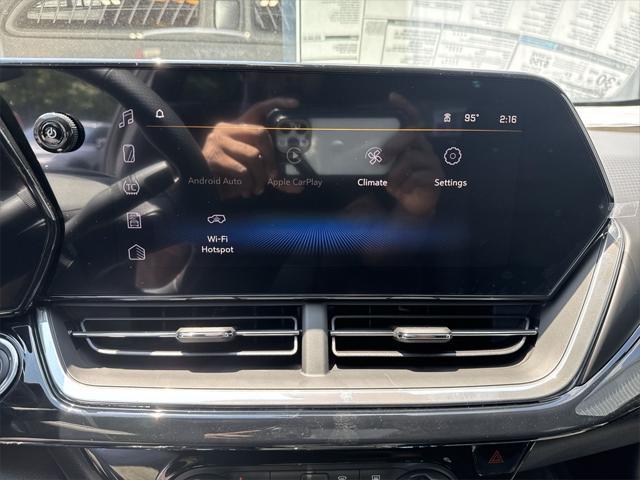 Photo of 2025 Mosaic Black Metallic Chevrolet Trax