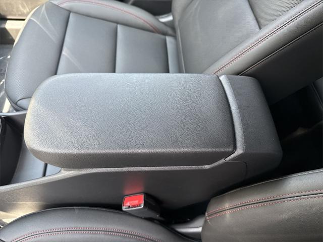 Photo of 2025 Mosaic Black Metallic Chevrolet Trax
