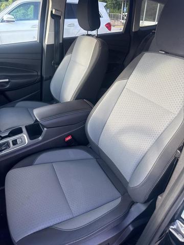 Photo of 2018 Shadow Black Ford Escape