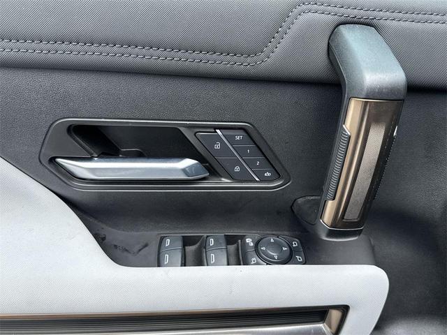 Photo of 2024 Meteorite Metallic (Gray) GMC HUMMER EV Pickup