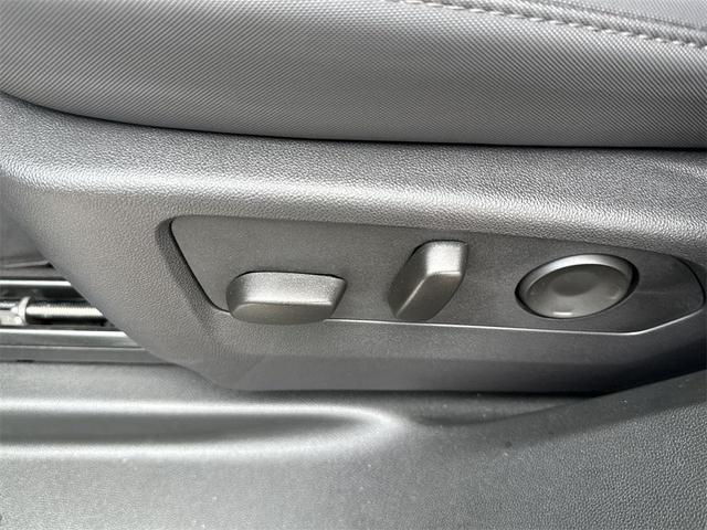 Photo of 2024 Meteorite Metallic (Gray) GMC HUMMER EV Pickup