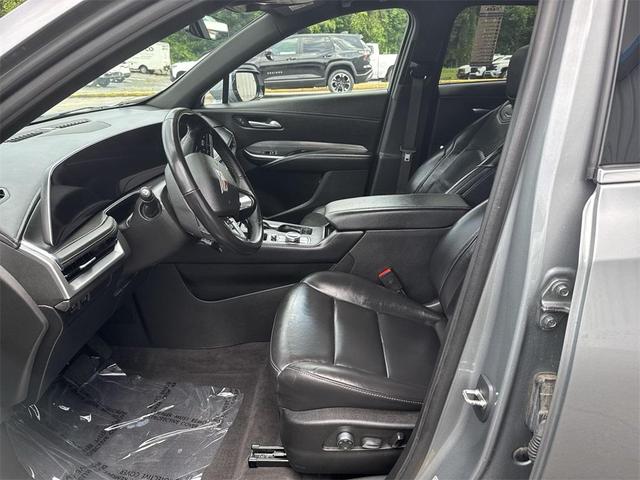 Photo of 2024 Argent Silver Metallic Cadillac XT4