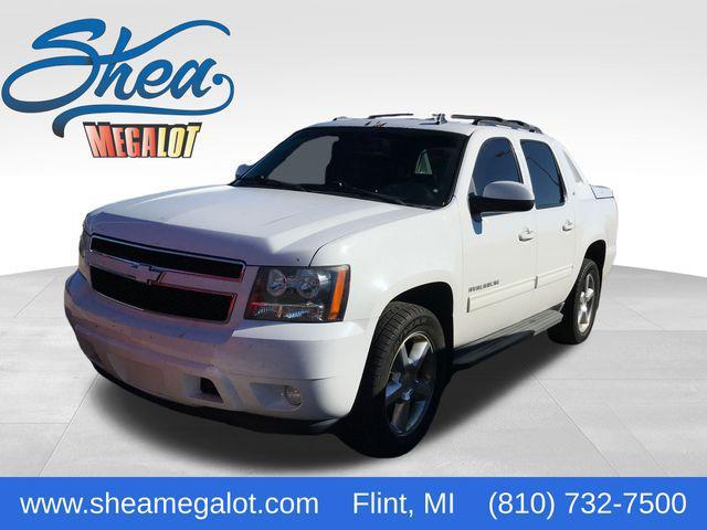 Photo of 2012 Summit White Chevrolet Avalanche