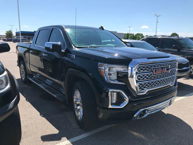 Photo of 2021 Onyx Black GMC Sierra 1500