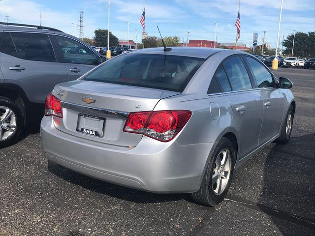 Photo of 2014 Silver Ice Metallic Chevrolet Cruze