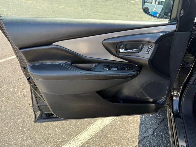 Photo of 2024 Super Black Nissan Murano