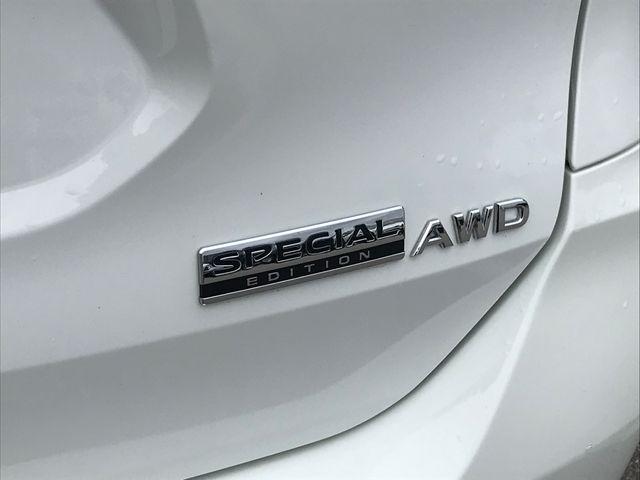 Photo of 2020 White Nissan Rogue