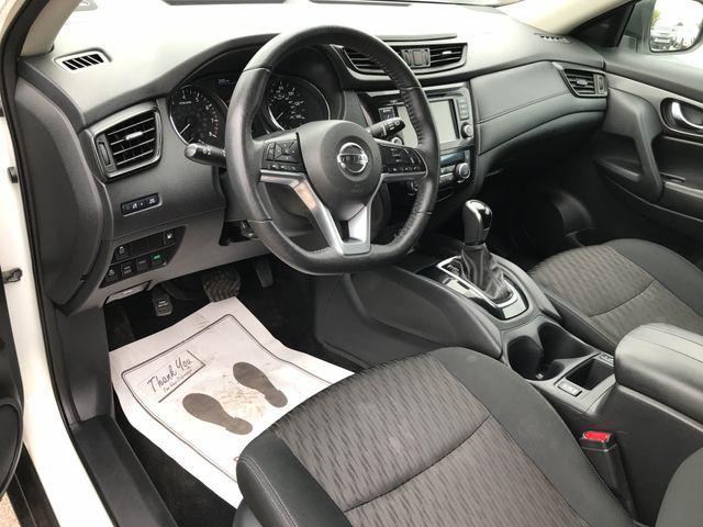 Photo of 2020 White Nissan Rogue