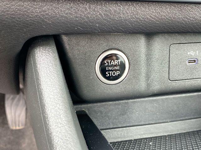 Photo of 2023 Super Black Nissan Rogue