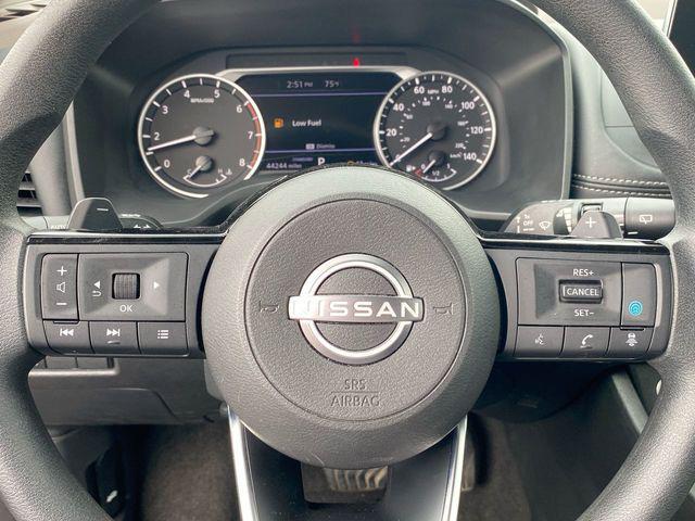 Photo of 2023 Super Black Nissan Rogue