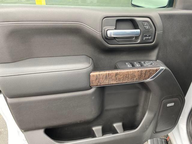 Photo of 2021 White Frost Tricoat GMC Sierra 1500