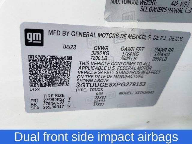 Photo of 2023 White Frost Tricoat GMC Sierra 1500