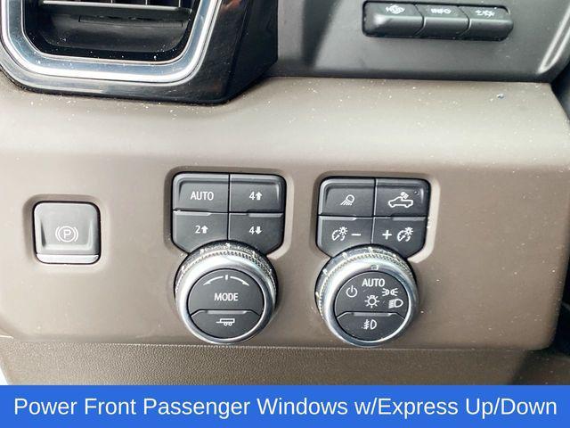 Photo of 2023 White Frost Tricoat GMC Sierra 1500