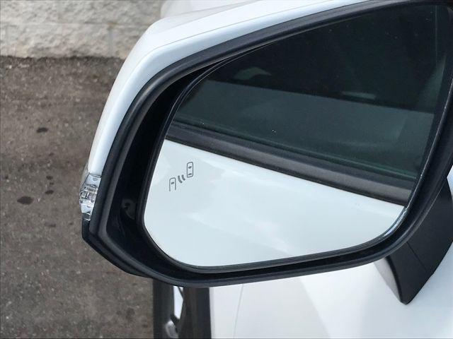 Photo of 2023 Ice Cap Toyota RAV4