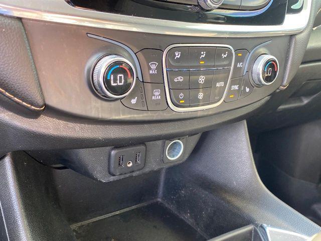 Photo of 2020 Mosaic Black Metallic Chevrolet Traverse