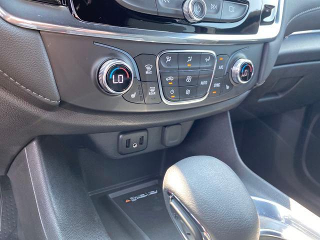 Photo of 2023 Northsky Blue Metallic Chevrolet Traverse