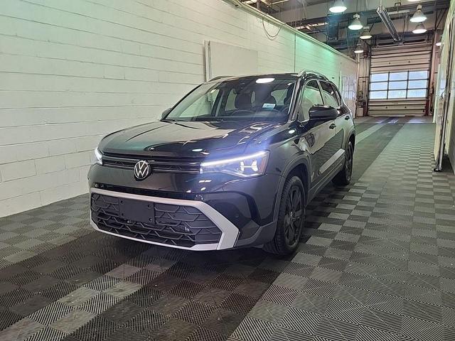 Photo of 2025 Deep Black Volkswagen Taos