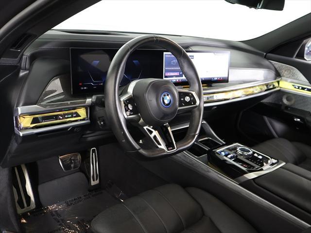Photo of 2023 Frozen Deep Gray BMW i7