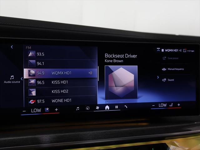 Photo of 2023 Frozen Deep Gray BMW i7
