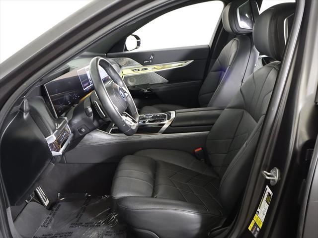 Photo of 2023 Frozen Deep Gray BMW i7