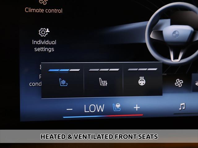 Photo of 2023 Frozen Deep Gray BMW i7