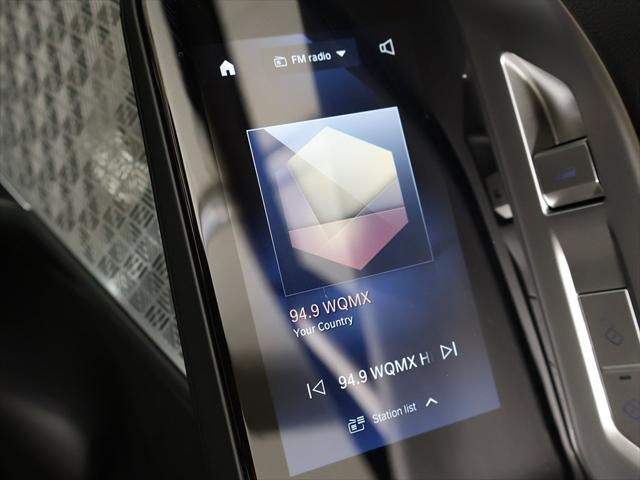 Photo of 2023 Frozen Deep Gray BMW i7
