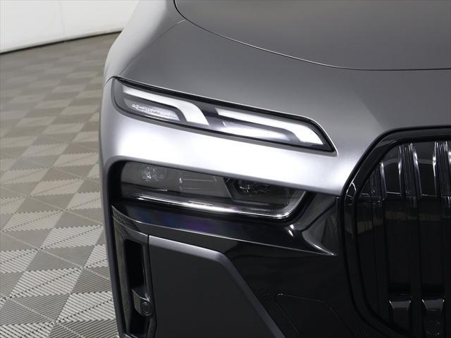Photo of 2023 Frozen Deep Gray BMW i7