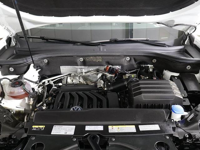 Photo of 2022 Pure White Volkswagen Atlas
